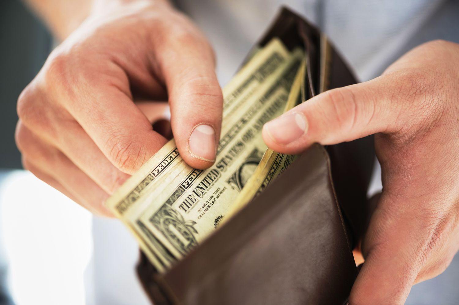 تعریف مالیات تکلیفی و انواع مشمولین مالیات تکلیفی به همراه جدول